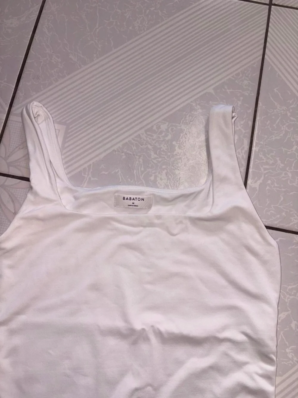 Aritzia Babaton White Ribbed Tank Kids One-Piece Bodysuit - Picture 2 of 3